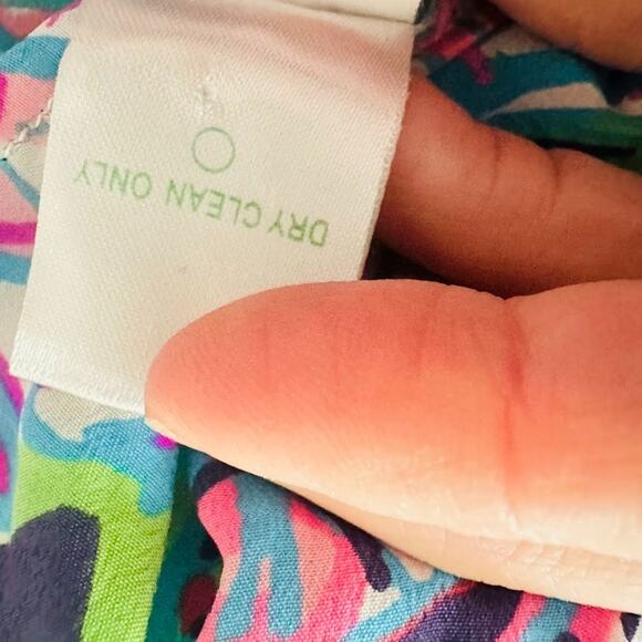 Lilly Pulitzer Iona Sleeveless Shell Tank Silk Top XS Gold Button Tropical Beach - Picture 9 of 11